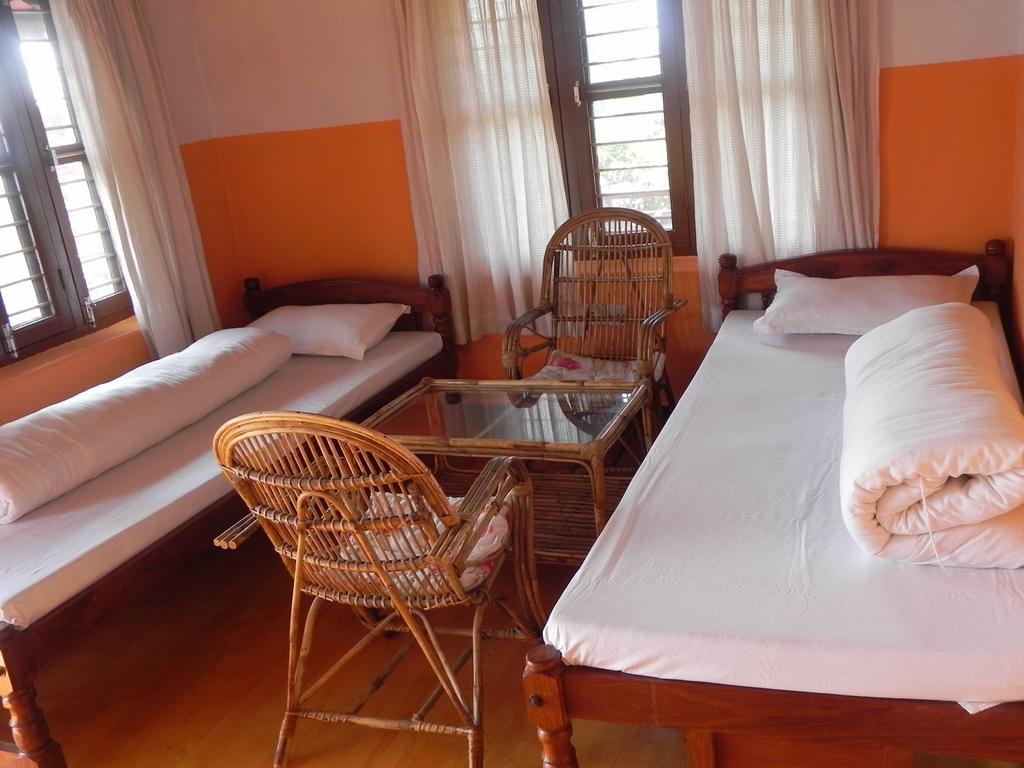 Rupa View Guest House 포카라 객실 사진